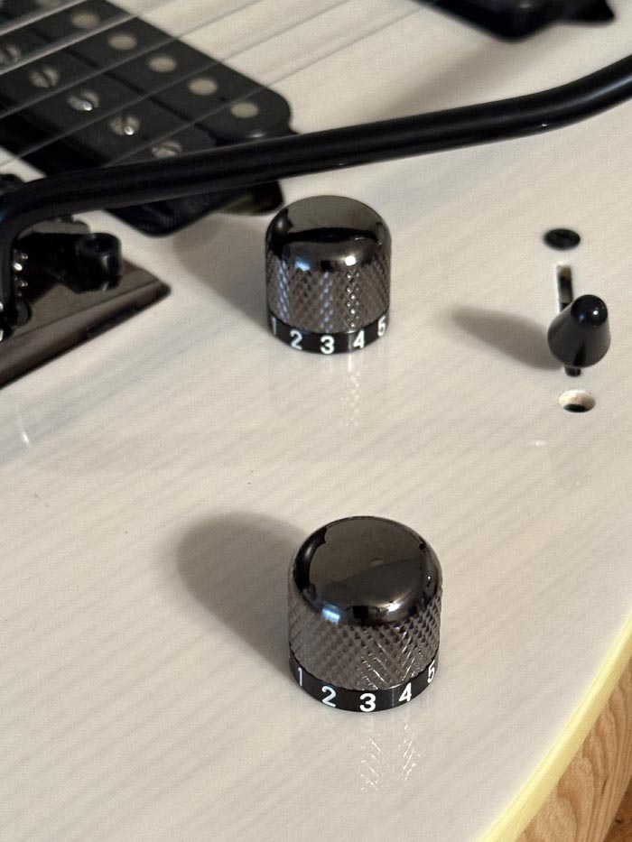 Ibanez RG565R Luminlay